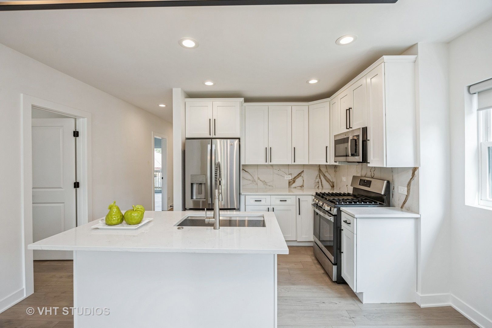 823 N La Grange Road Unit: 1