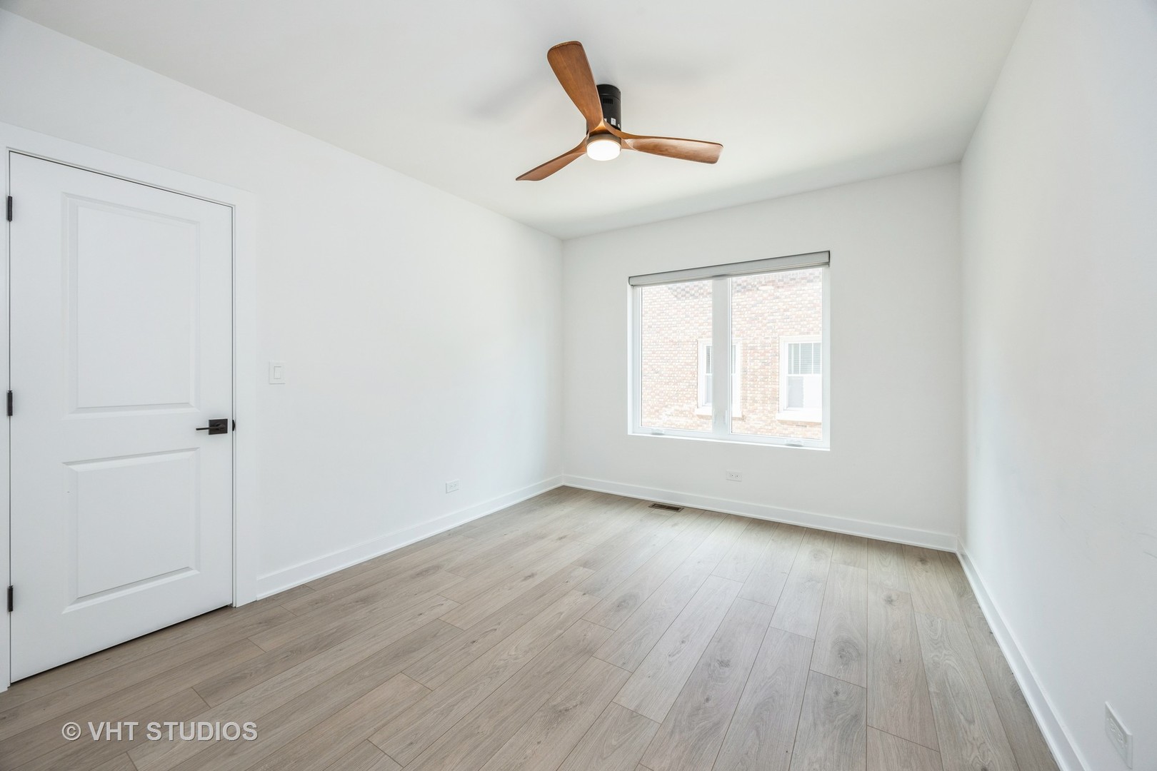 823 N La Grange Road Unit: 1