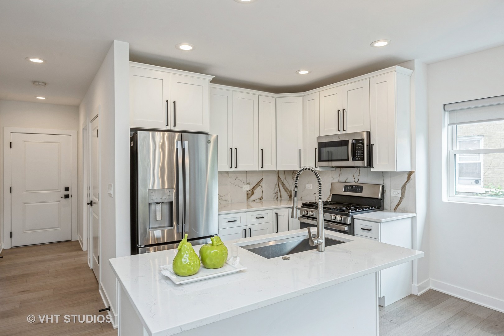 823 N La Grange Road Unit: 1