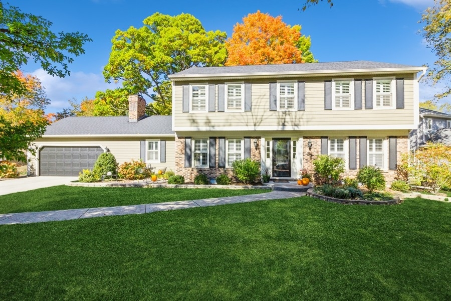 849 Ravinia Court