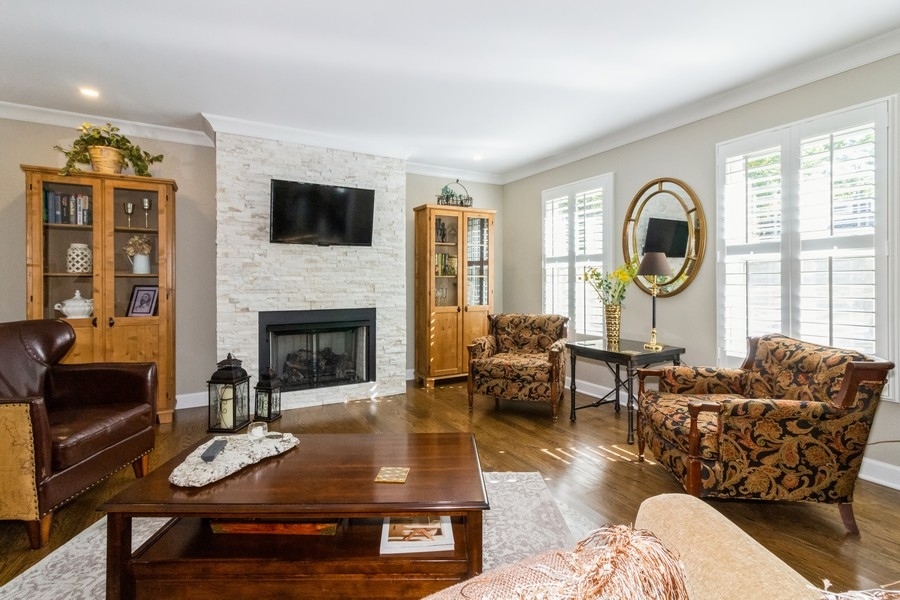 849 Ravinia Court