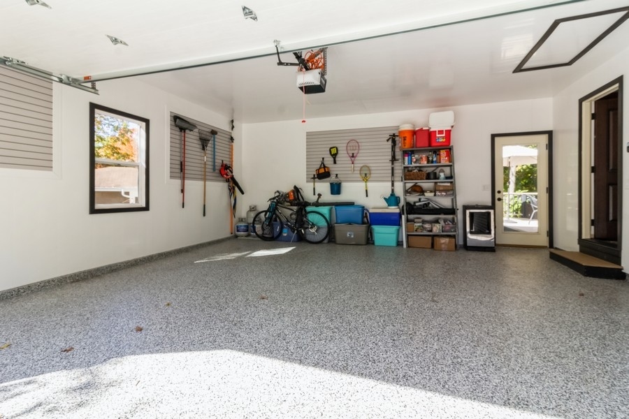 849 Ravinia Court