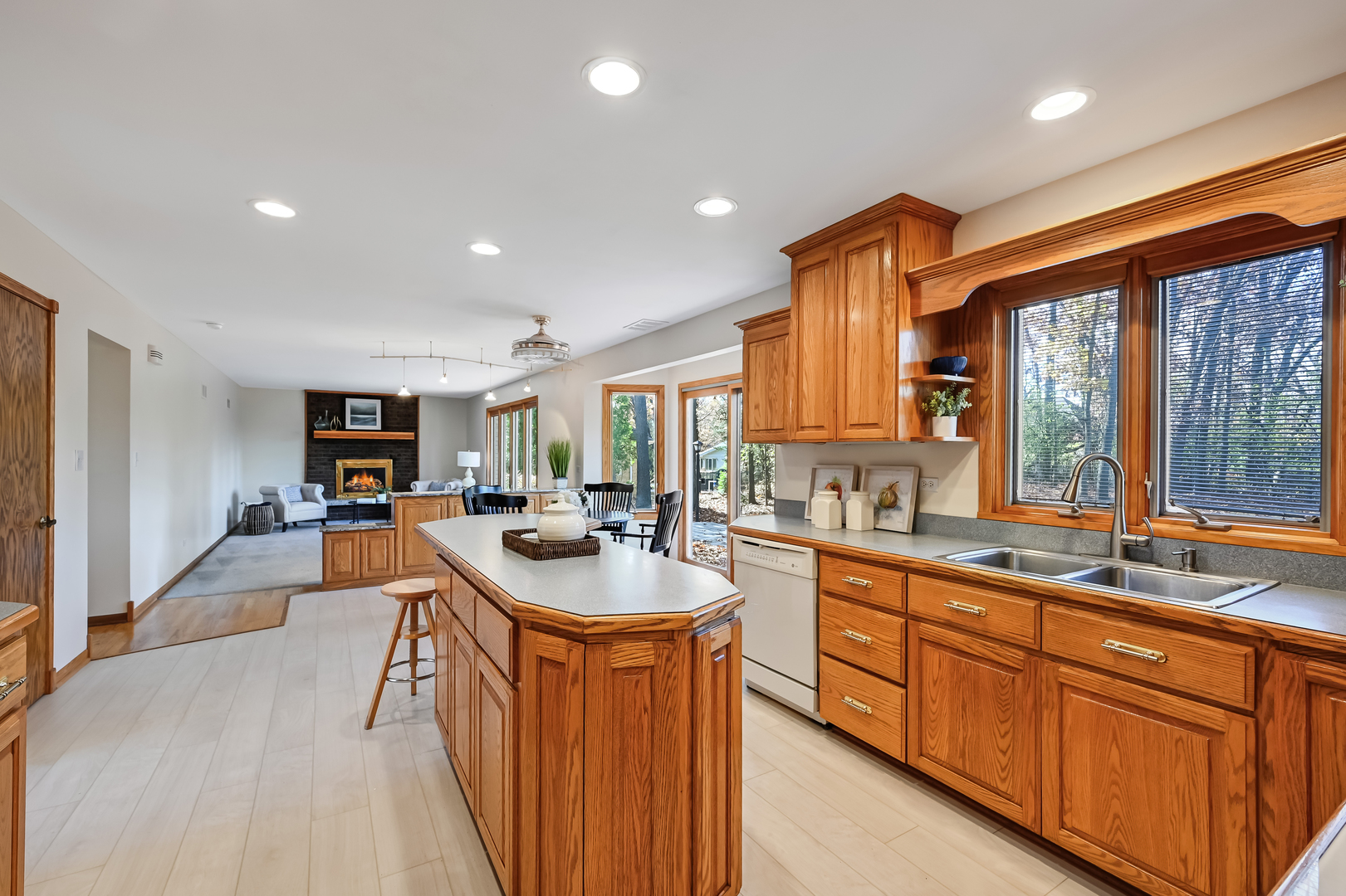 8564 Wedgewood Drive