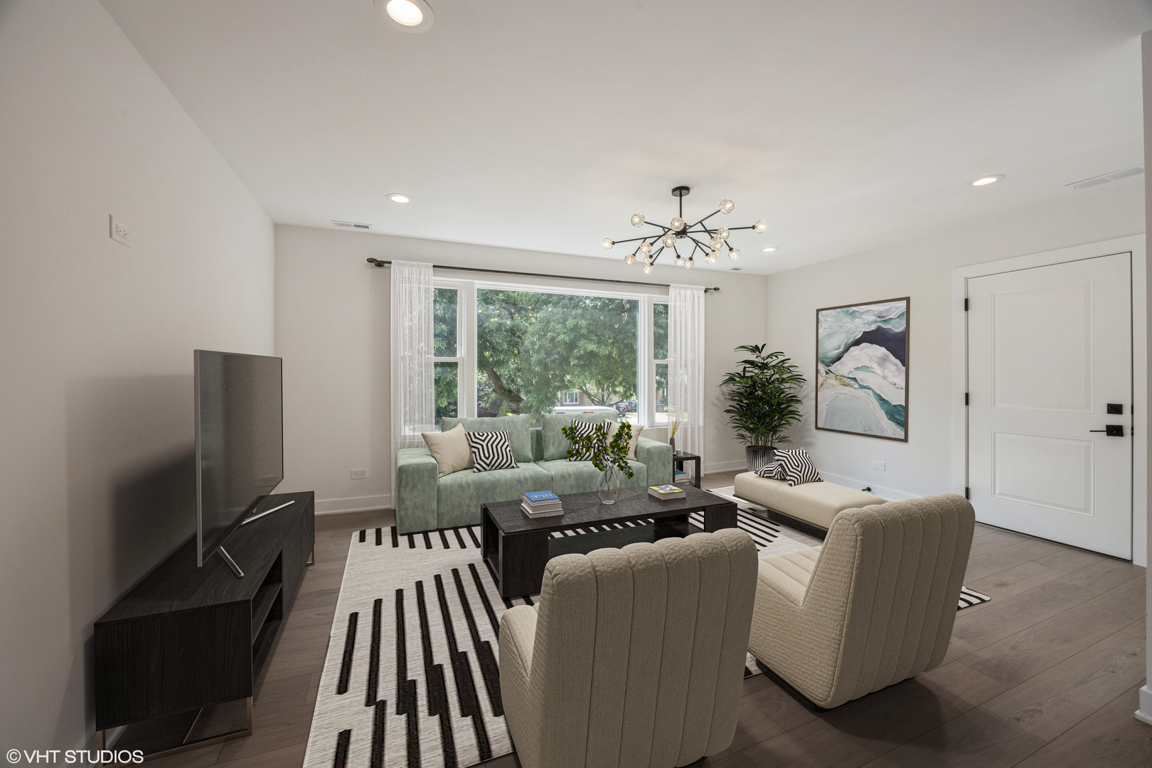 823 N La Grange Road Unit: 2