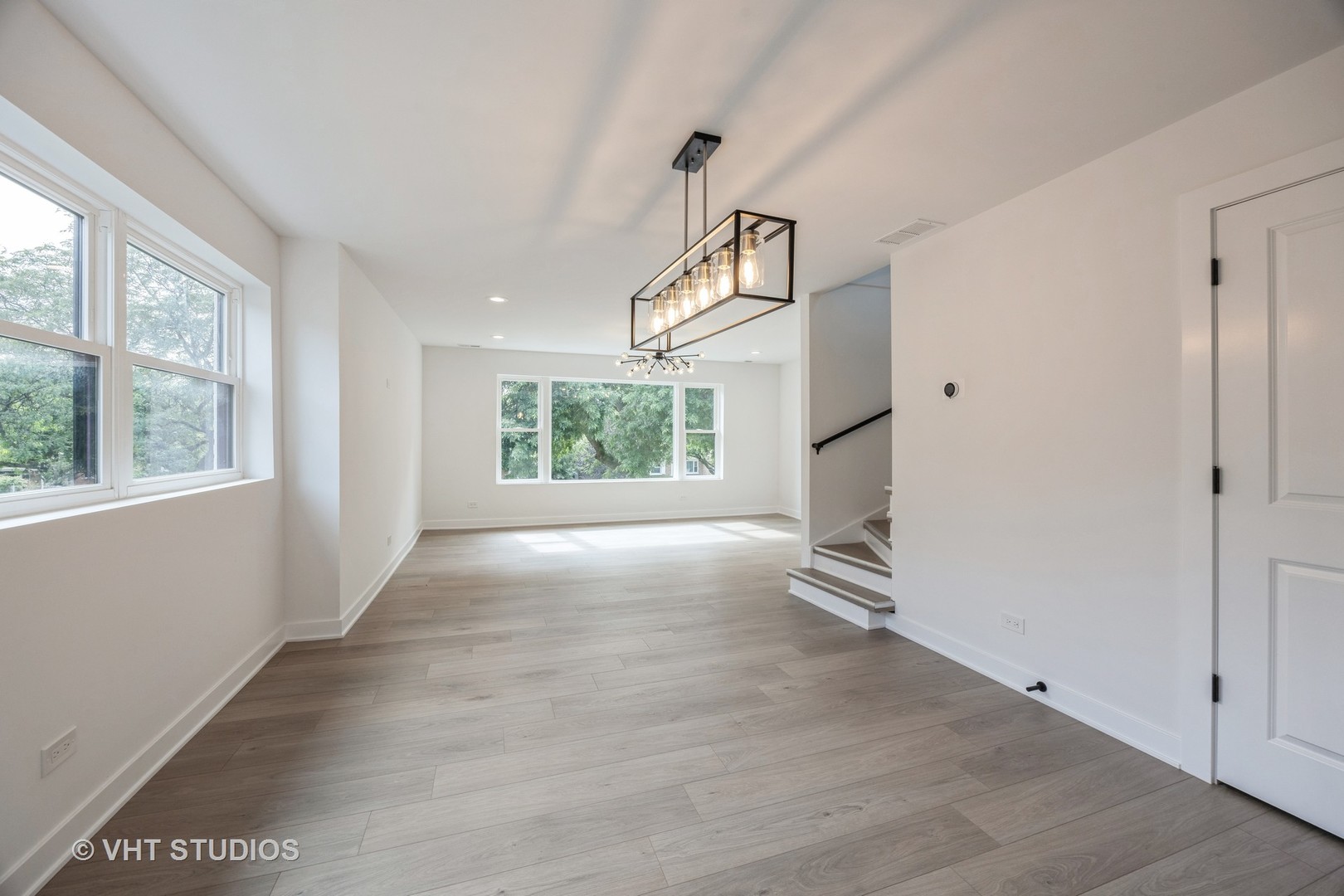823 N La Grange Road Unit: 2