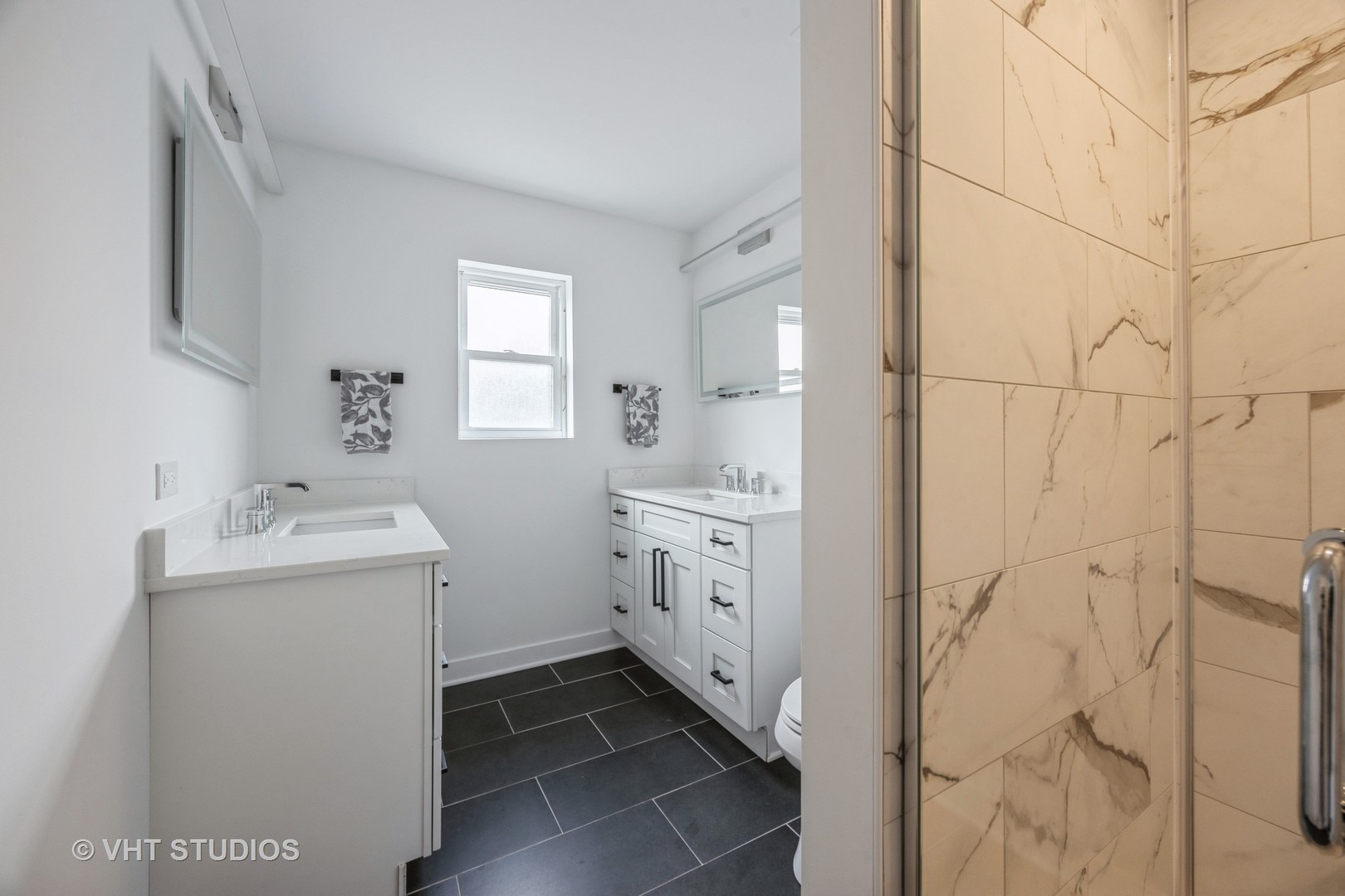 823 N La Grange Road Unit: 2