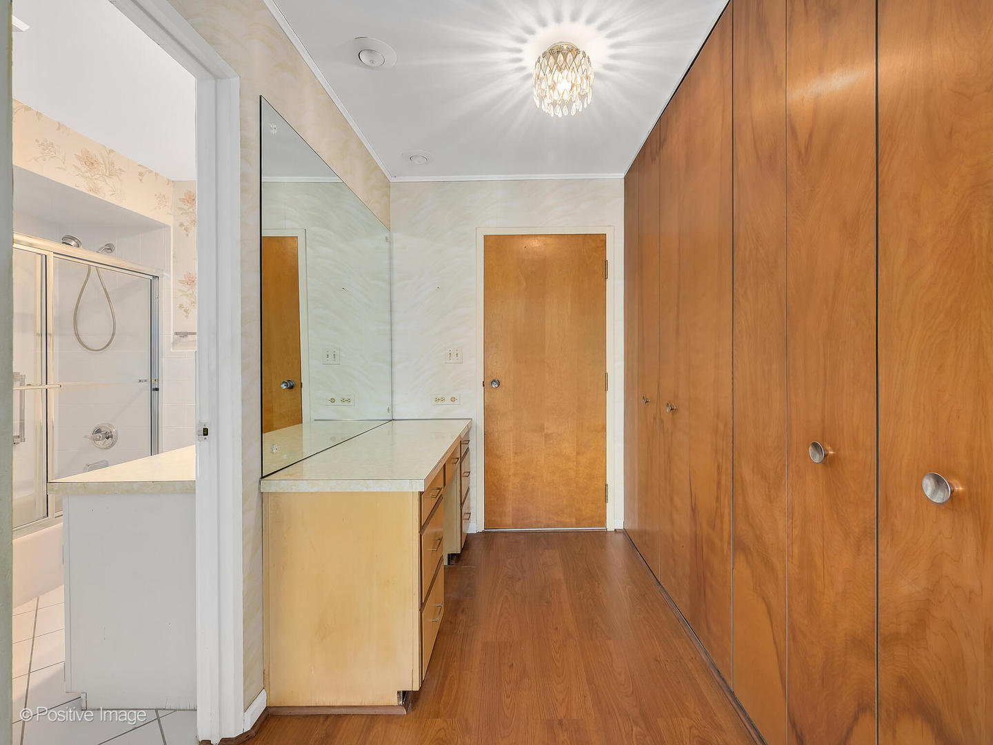 300 Claymoor Road Unit: 3A