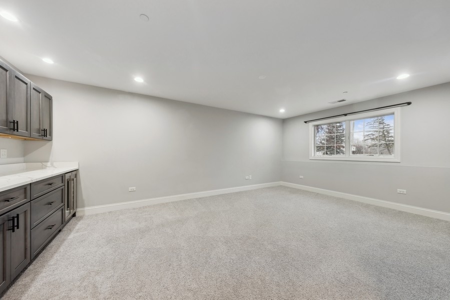 420 N Cass Avenue Unit: 4