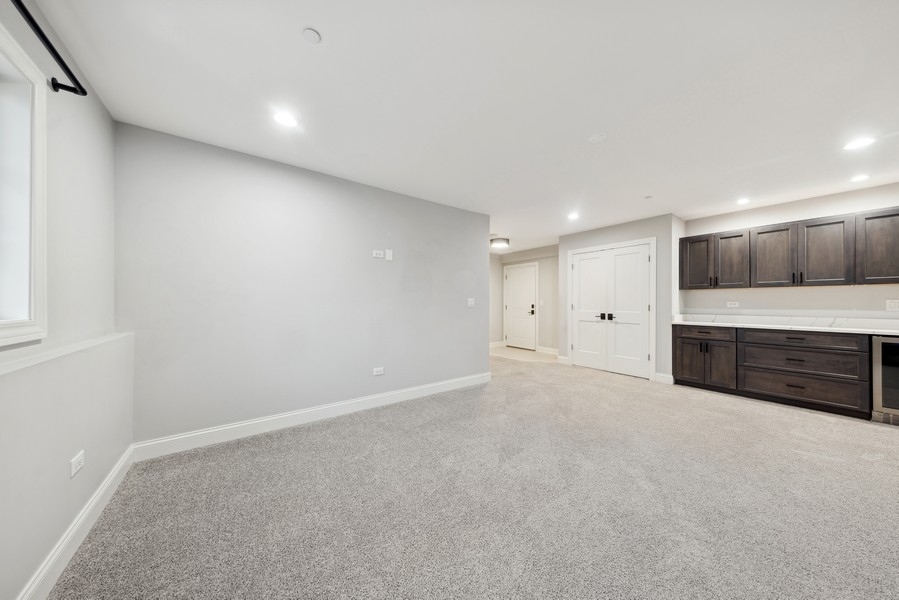 420 N Cass Avenue Unit: 4