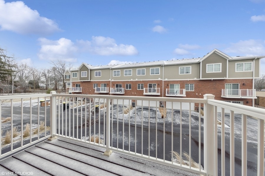 420 N Cass Avenue Unit: 4