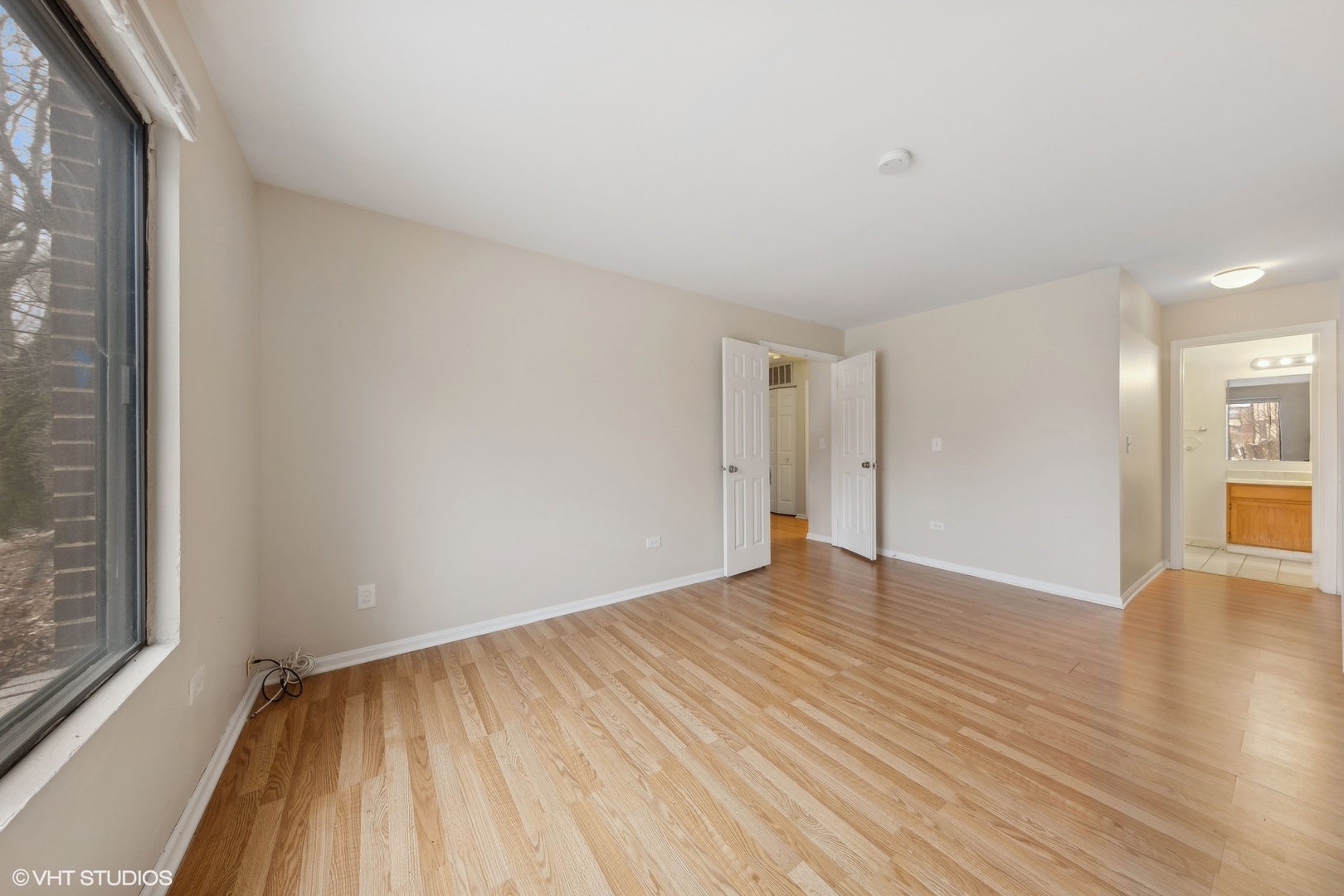 377 Sandhurst Circle Unit: 6