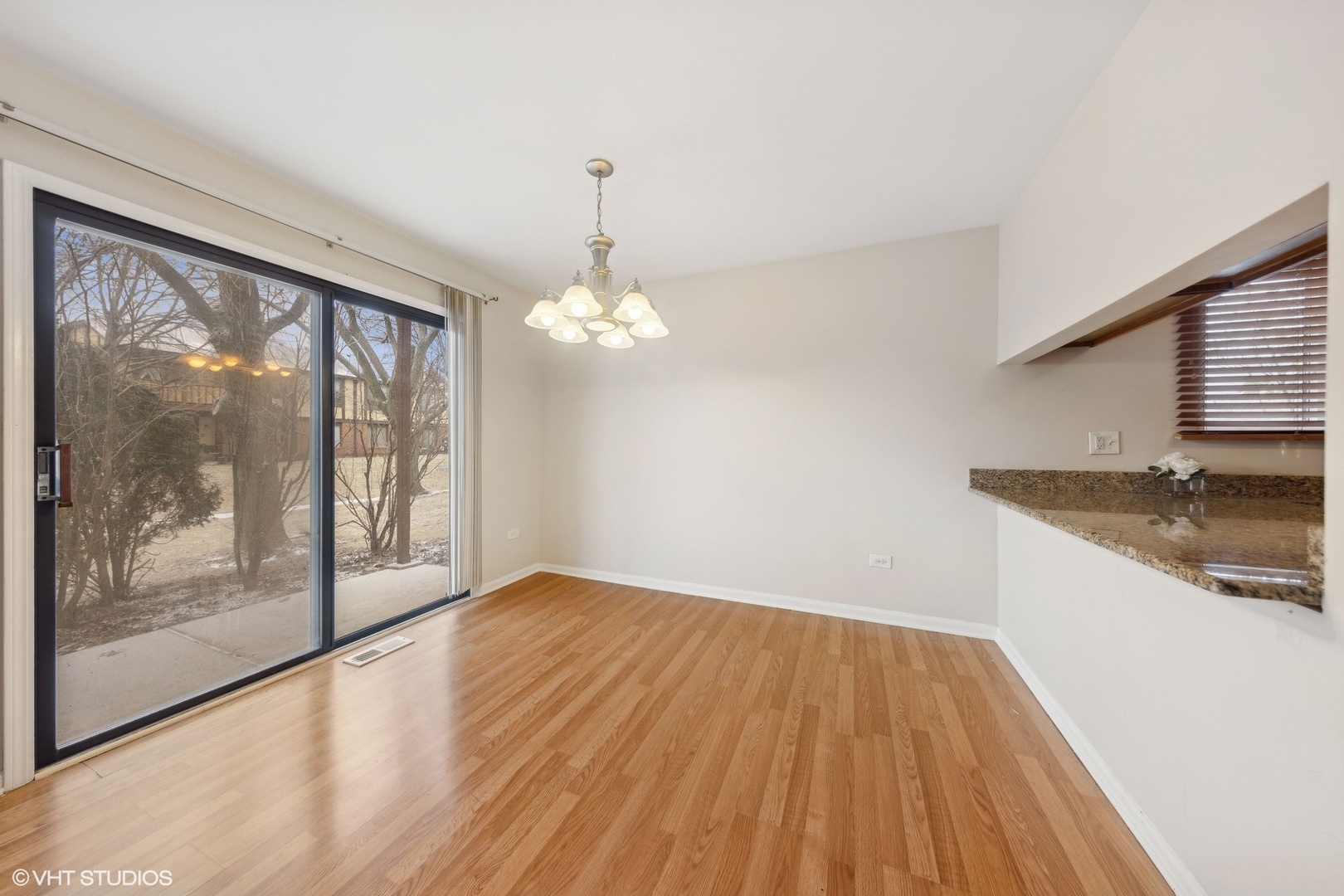 377 Sandhurst Circle Unit: 6
