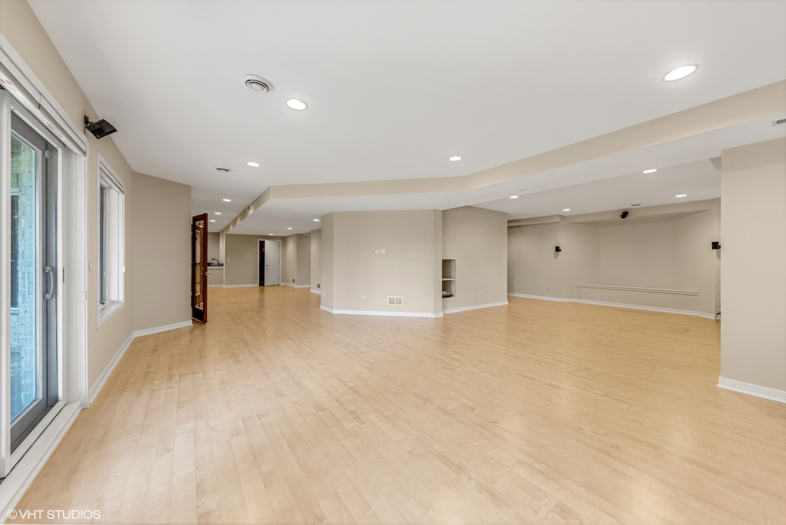 6885 Fieldstone Drive