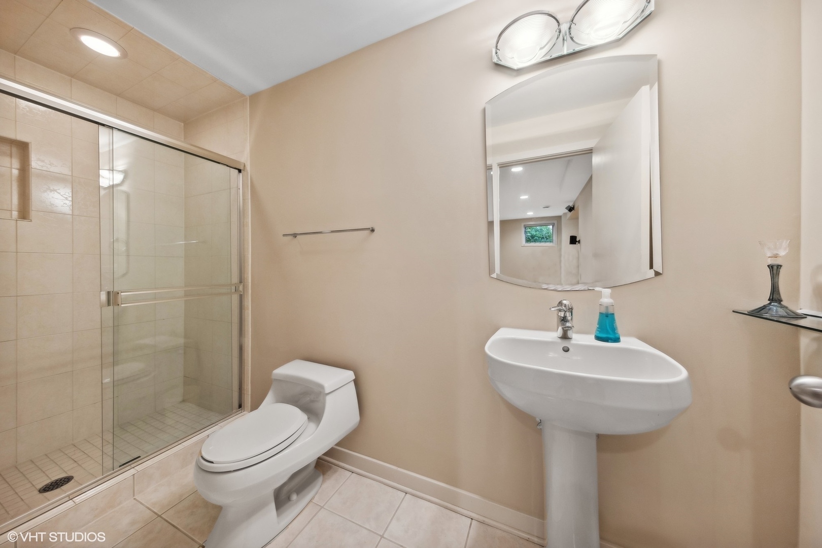 6885 Fieldstone Drive