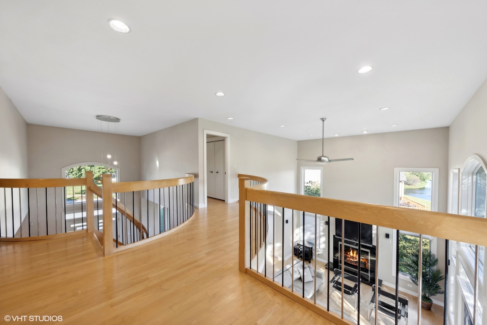 6885 Fieldstone Drive