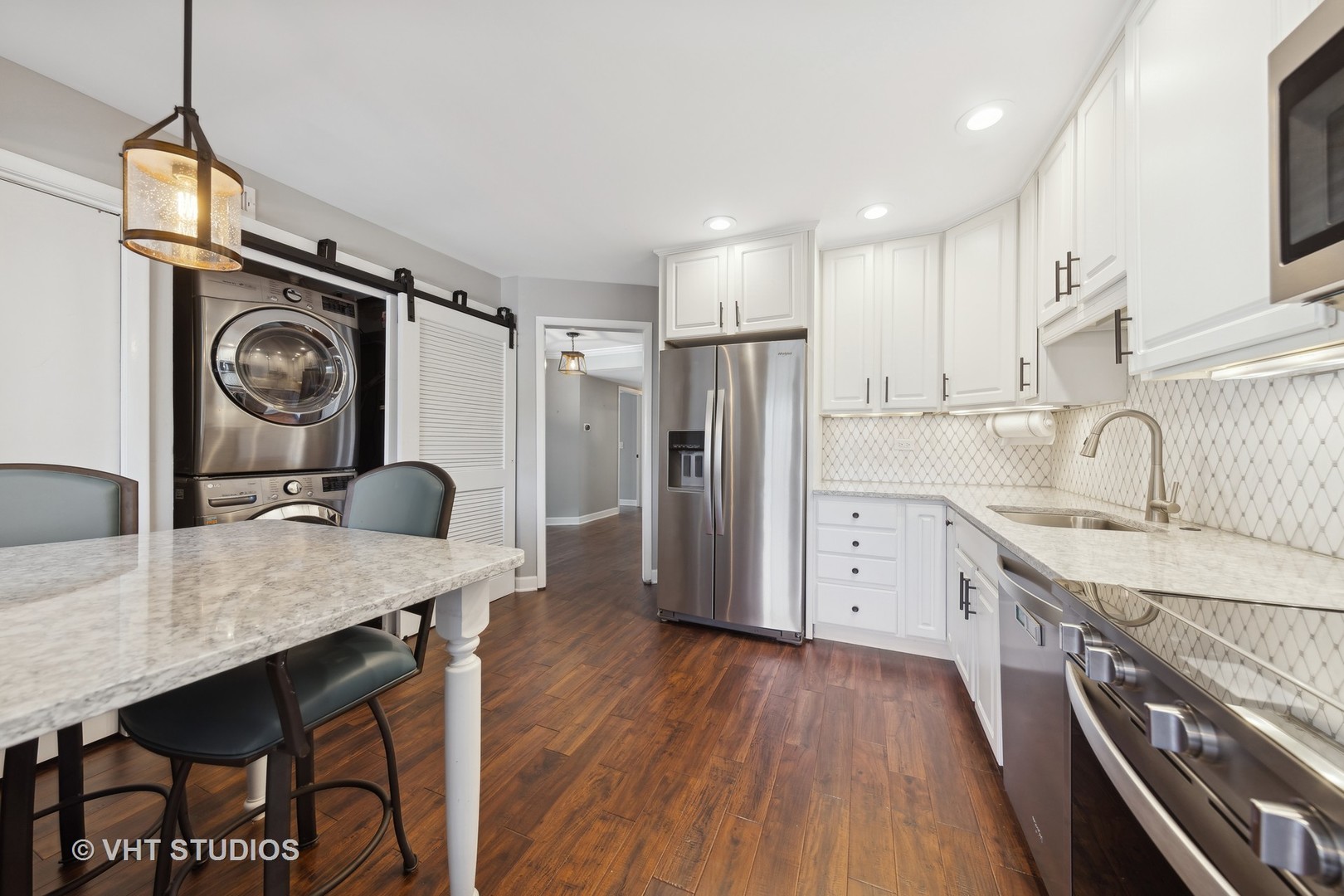 301 Lake Hinsdale Drive Unit: 306