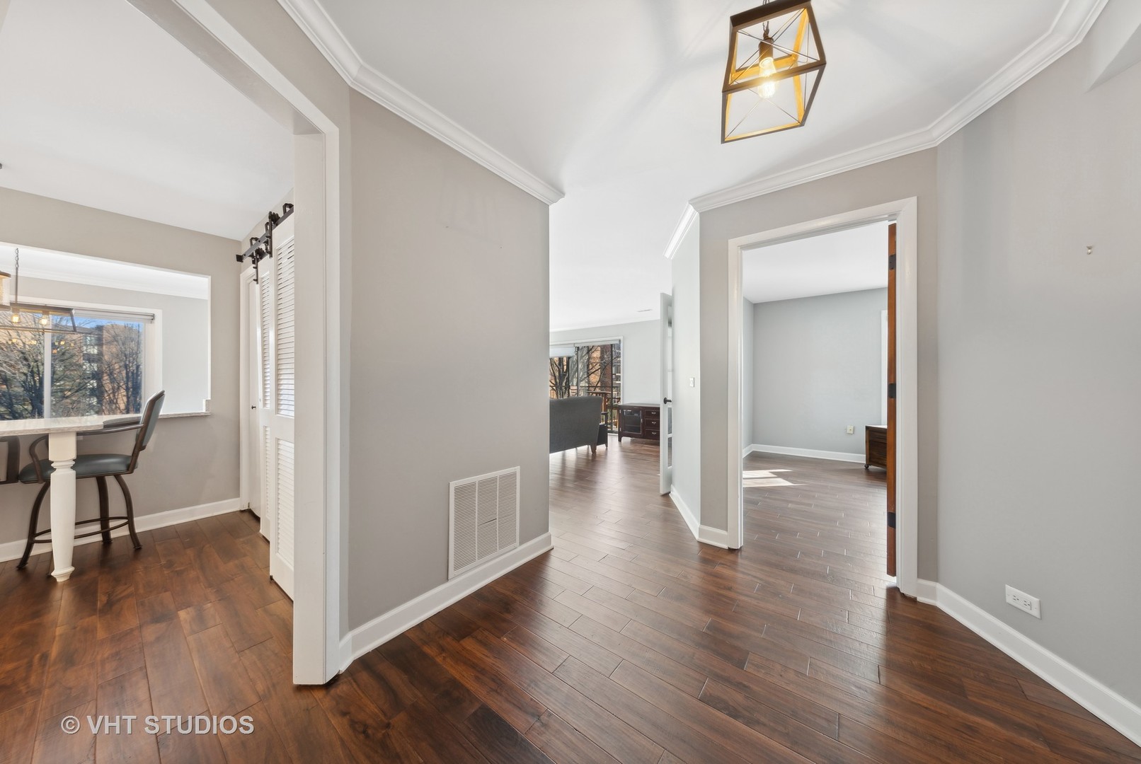 301 Lake Hinsdale Drive Unit: 306