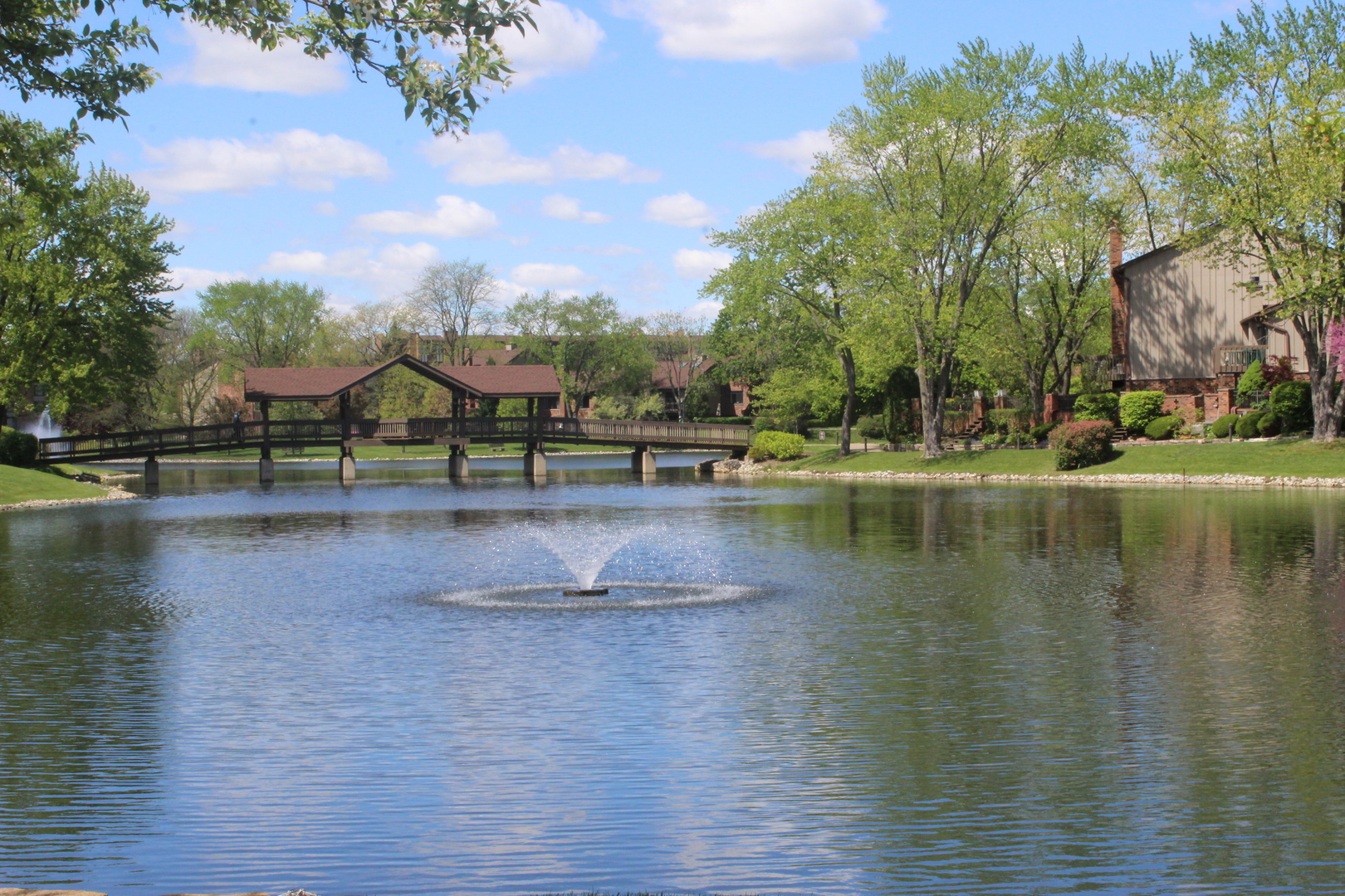 301 Lake Hinsdale Drive Unit: 306