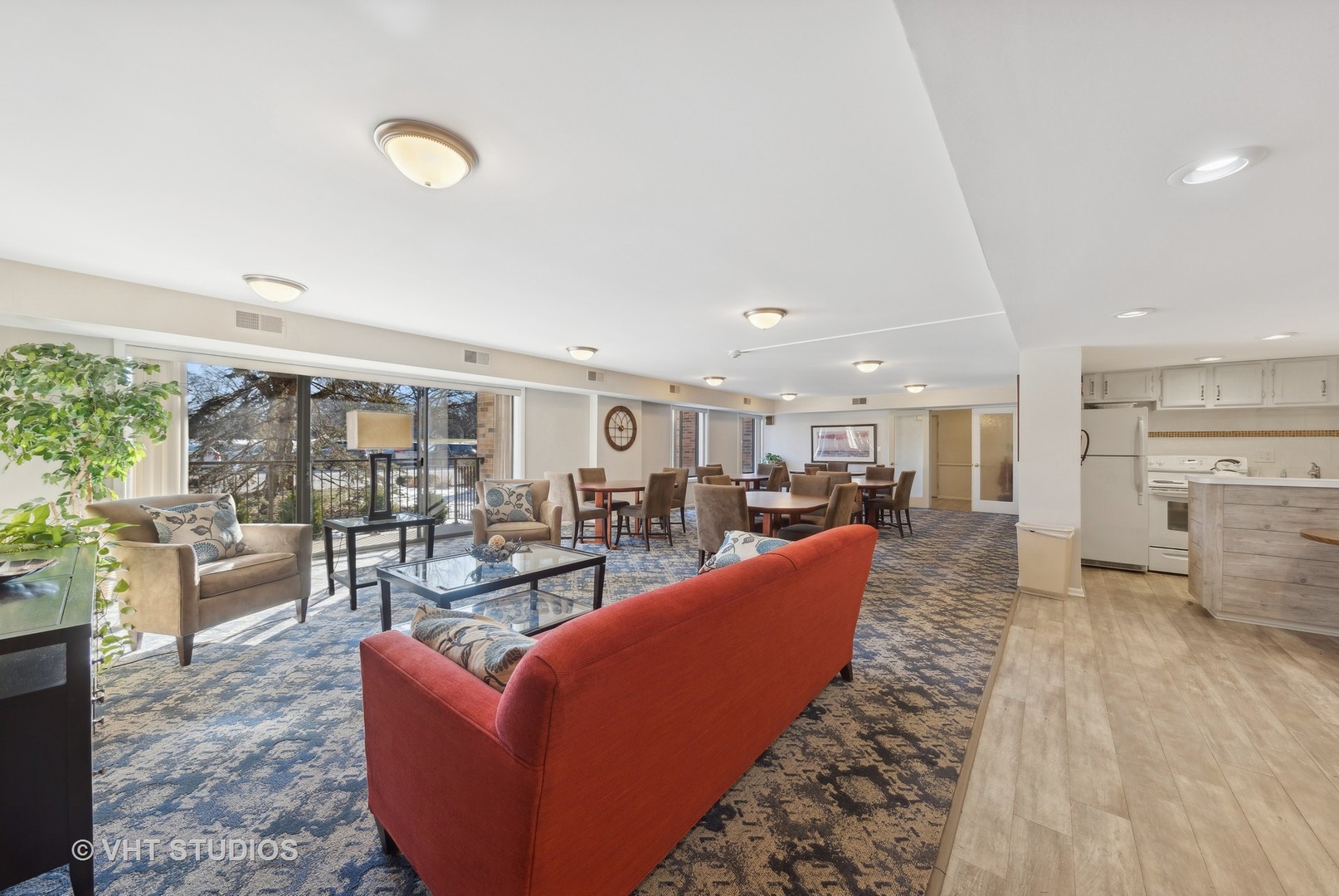 301 Lake Hinsdale Drive Unit: 306