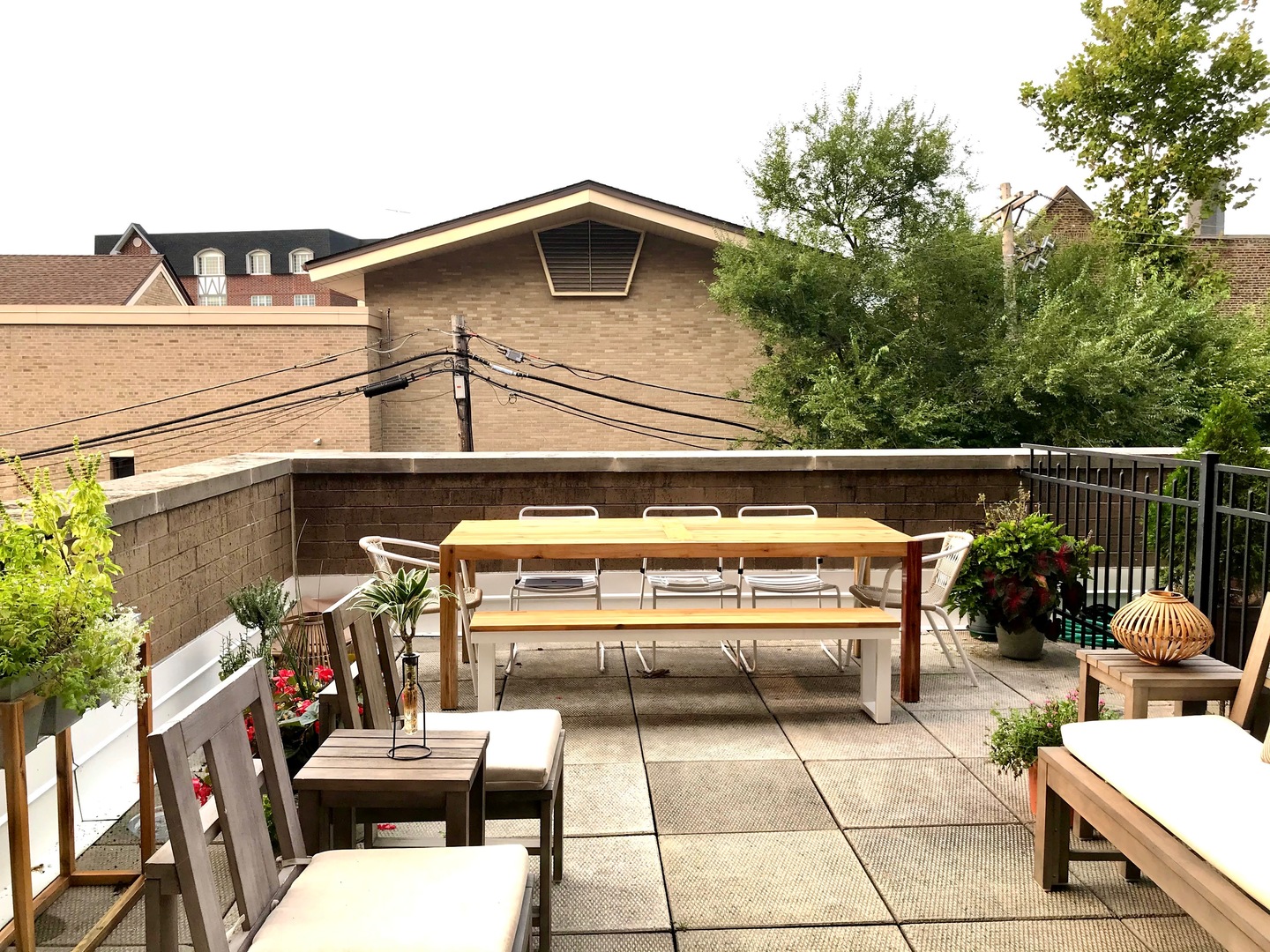 570 Crescent Boulevard Unit: 205