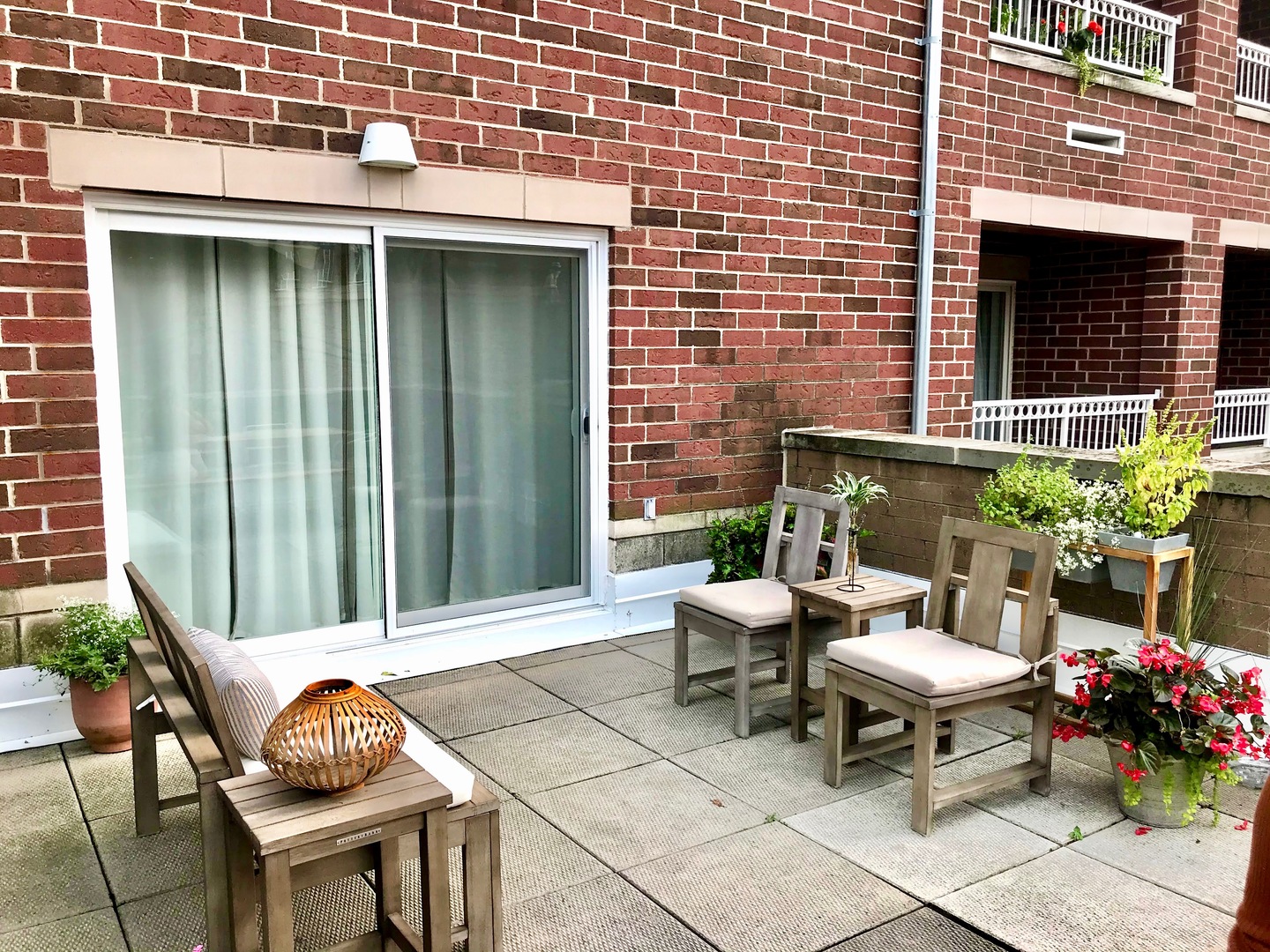 570 Crescent Boulevard Unit: 205