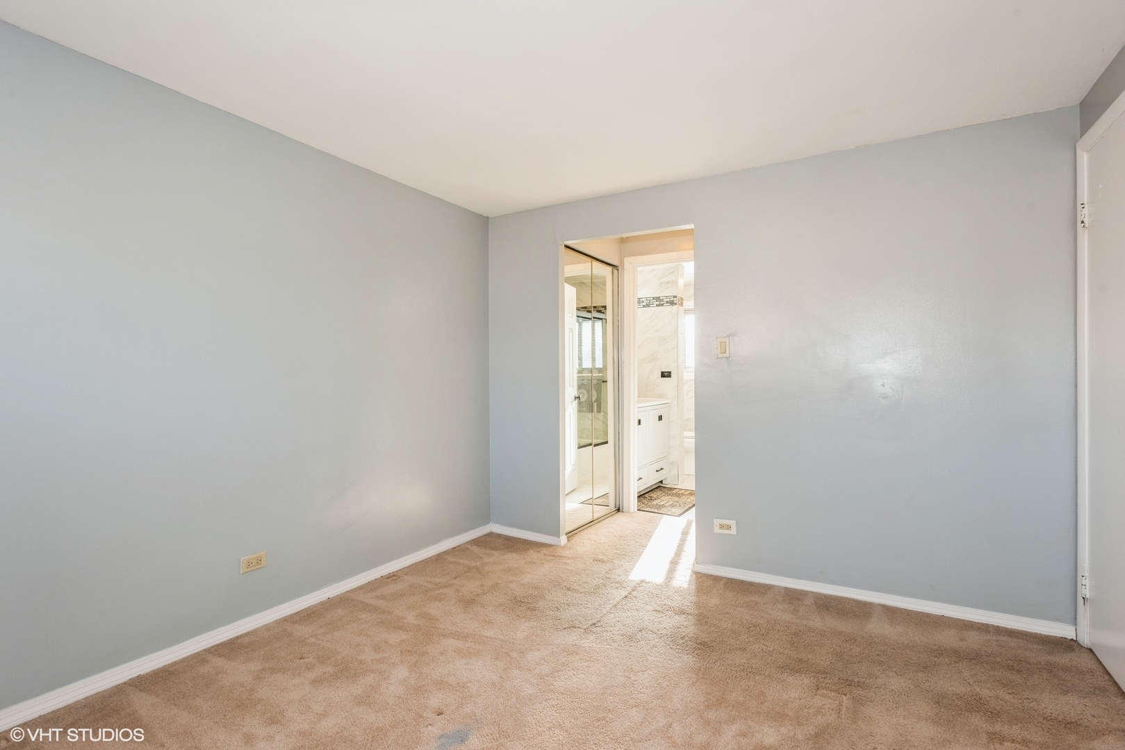 18W275 Kirkland Lane