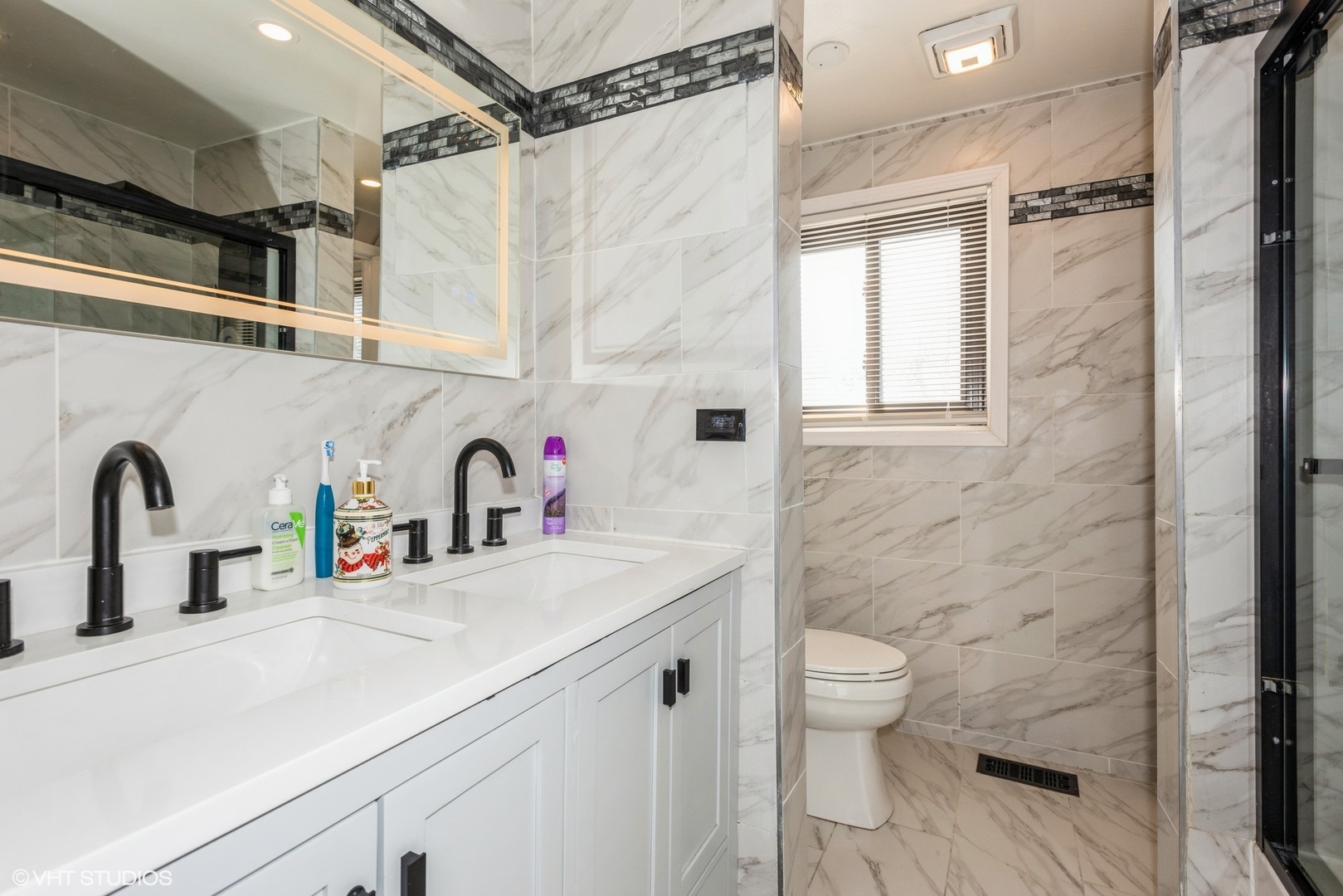 18W275 Kirkland Lane