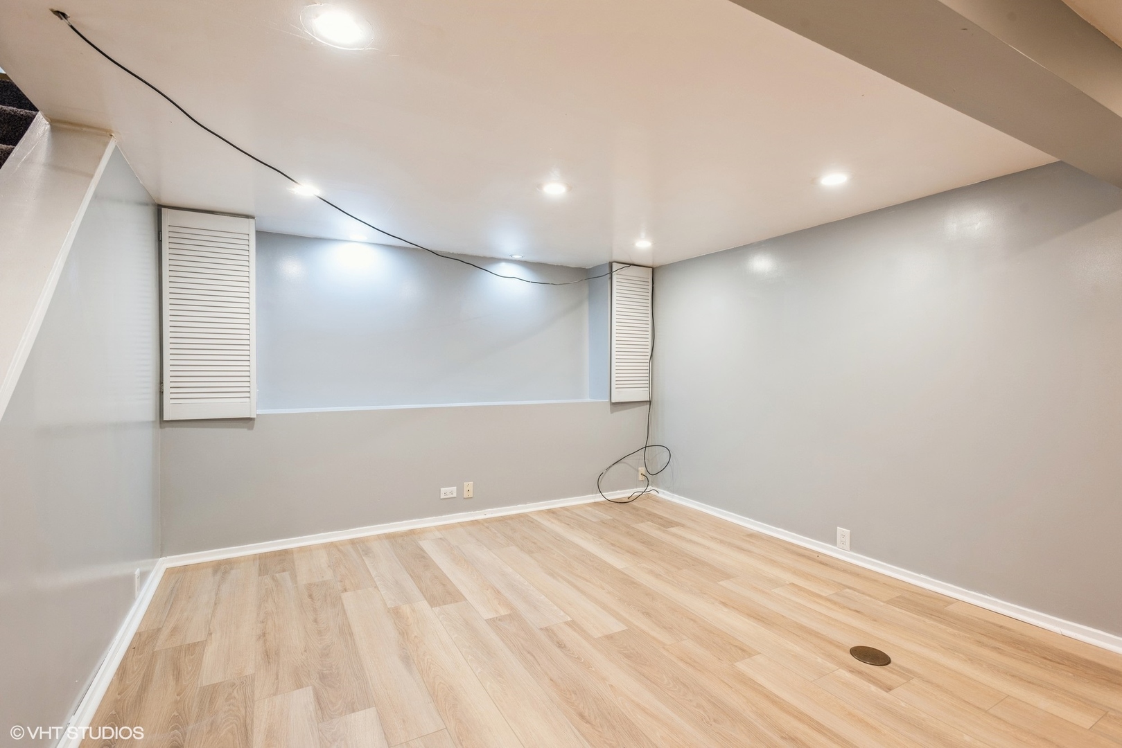 18W275 Kirkland Lane