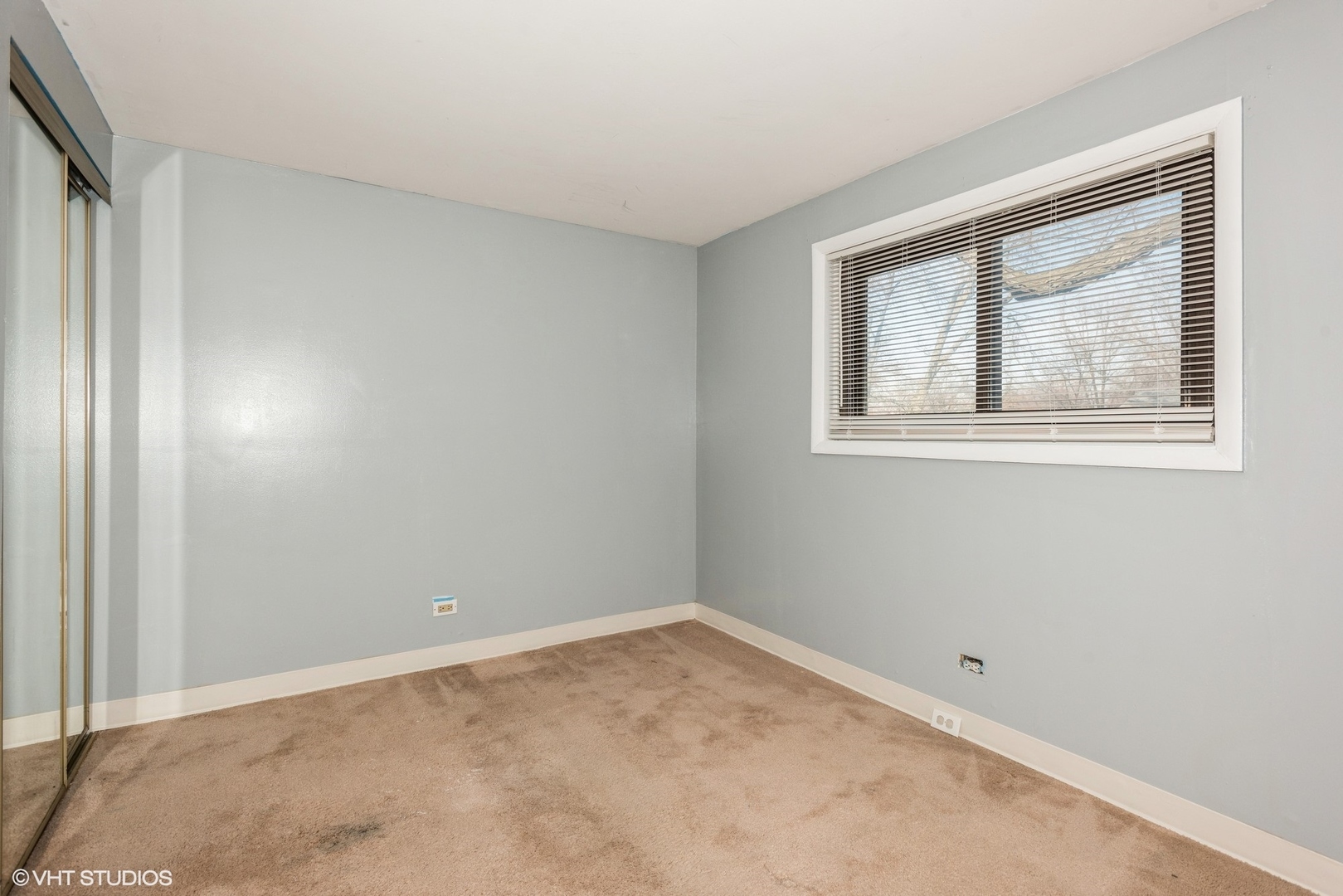 18W275 Kirkland Lane