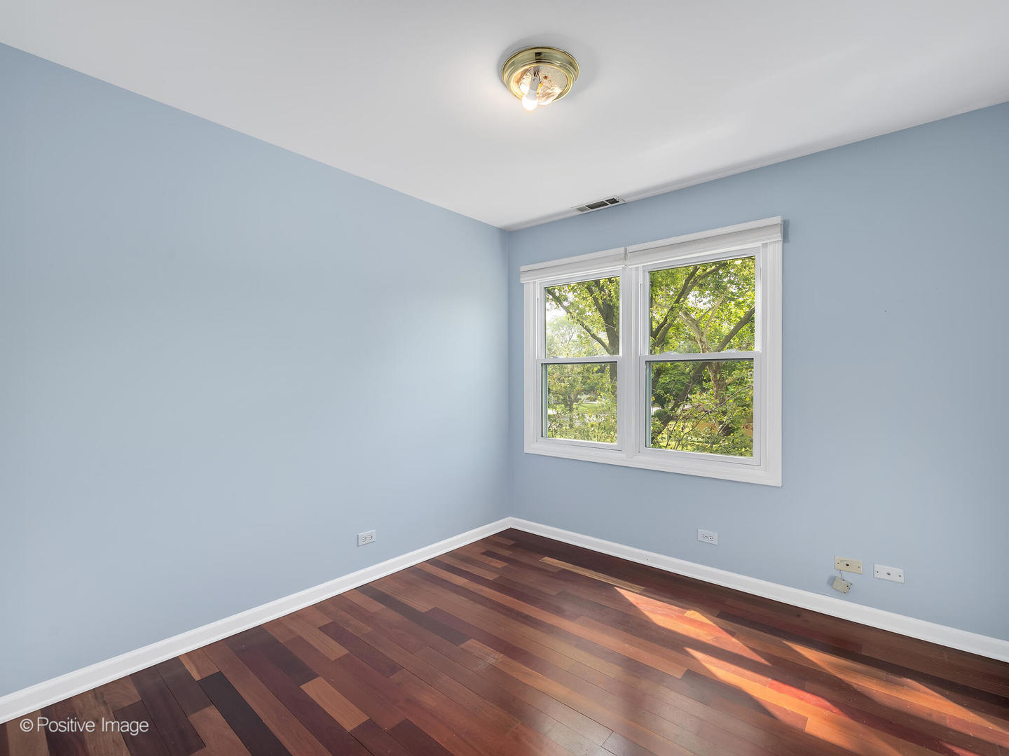 803 W 8th Street