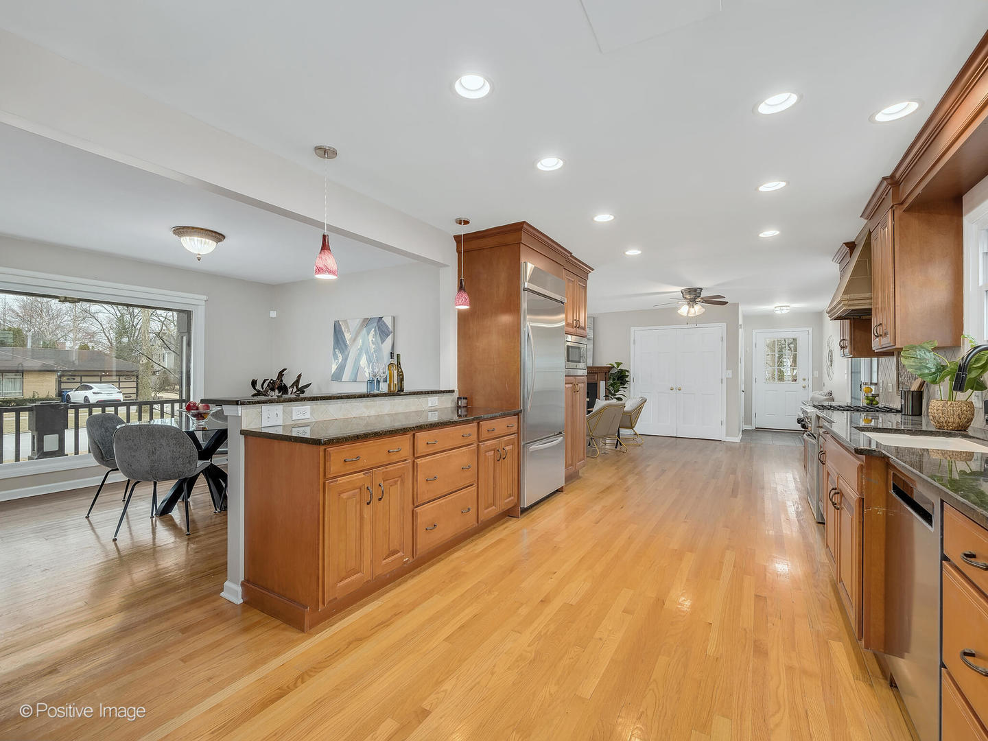 803 W 8th Street