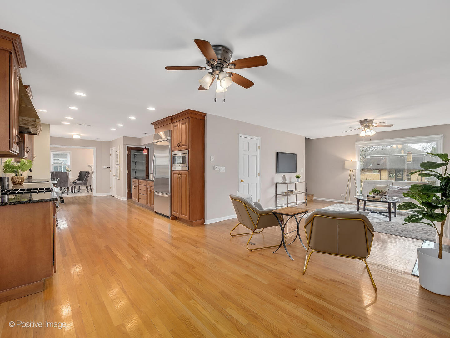 803 W 8th Street