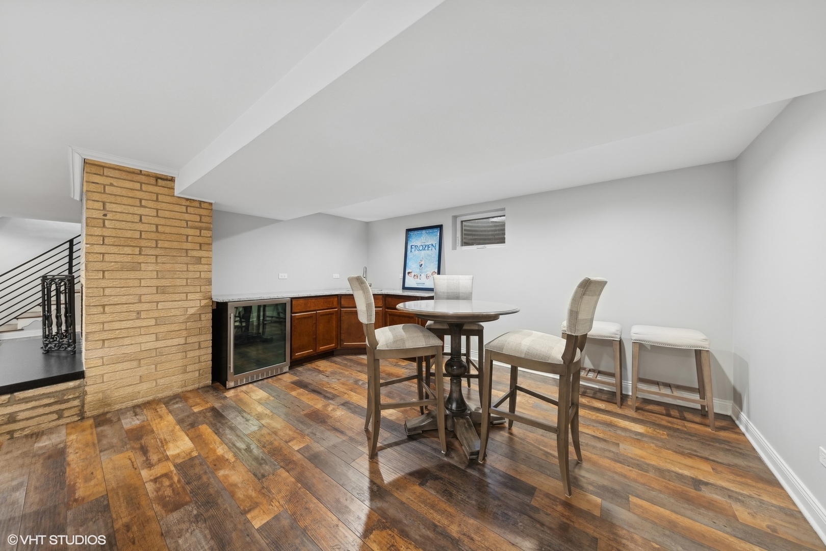 83 Waverly Avenue