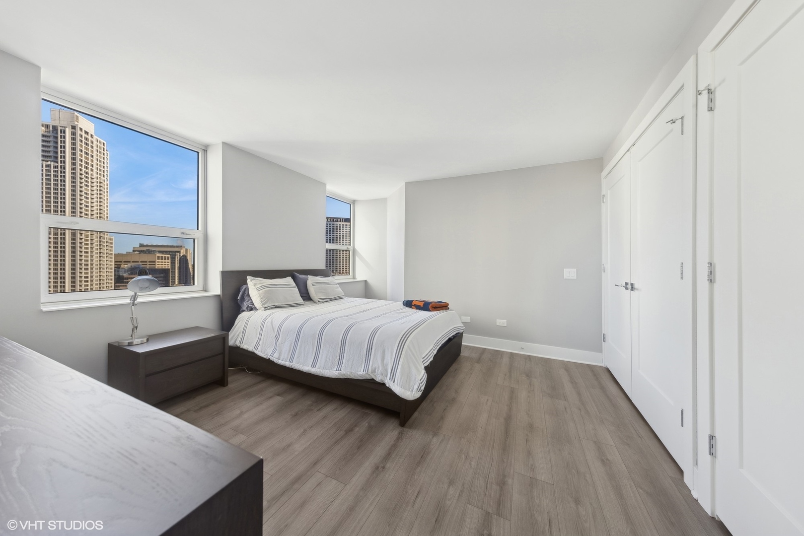545 N Dearborn Street Unit: W2904