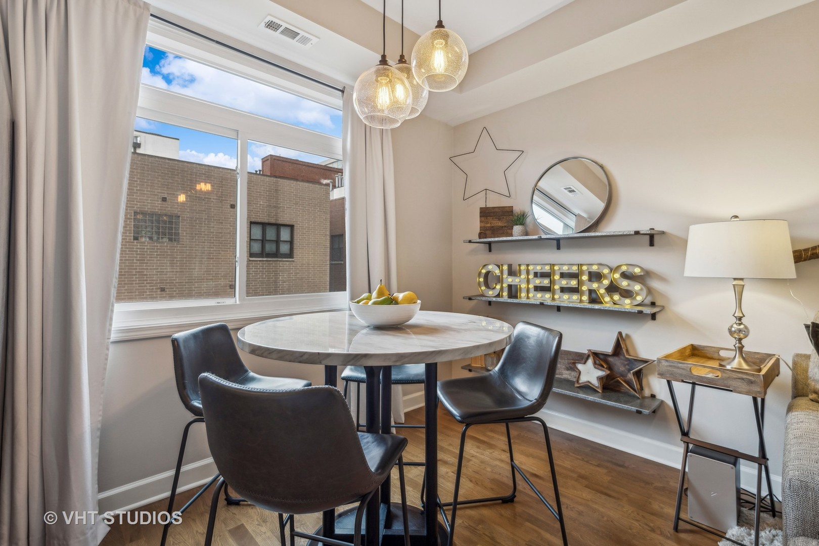 680 N Green Street Unit: 413