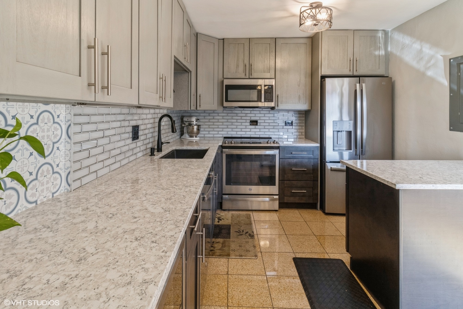 2201 Arbor Circle Unit: 210