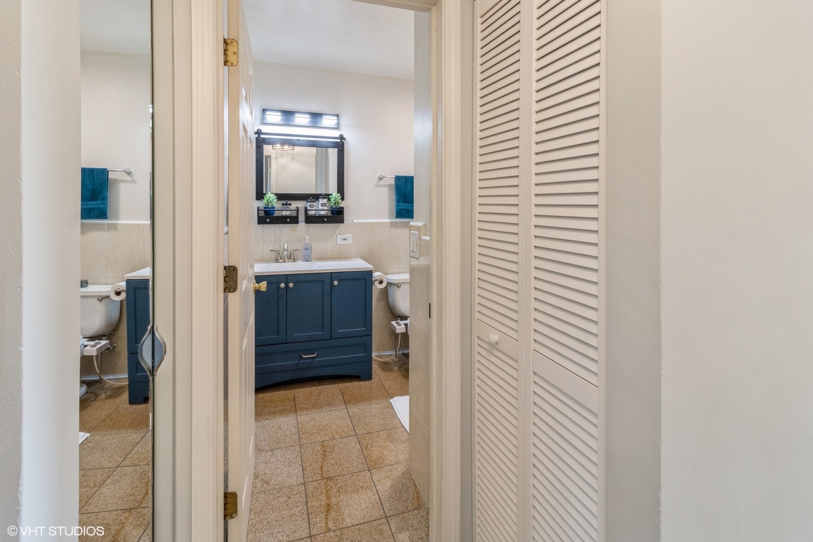 2201 Arbor Circle Unit: 210