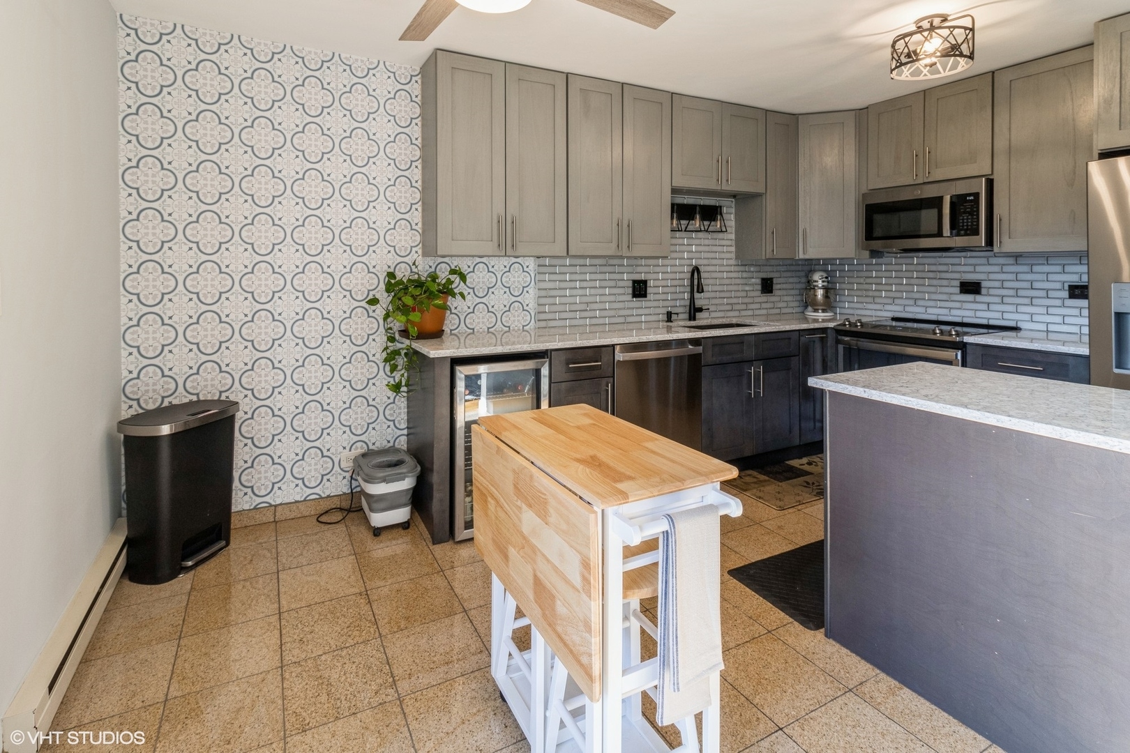 2201 Arbor Circle Unit: 210