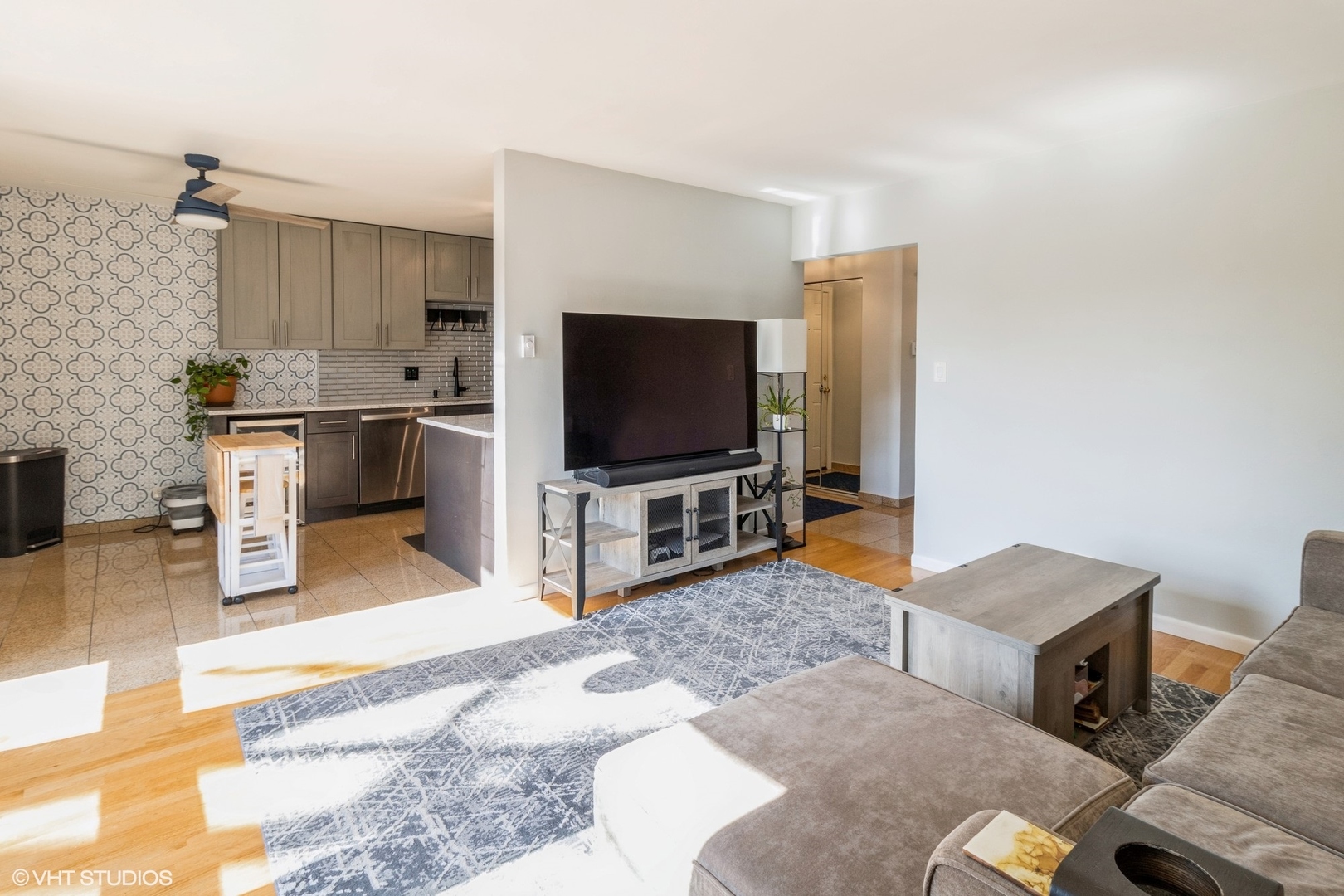 2201 Arbor Circle Unit: 210