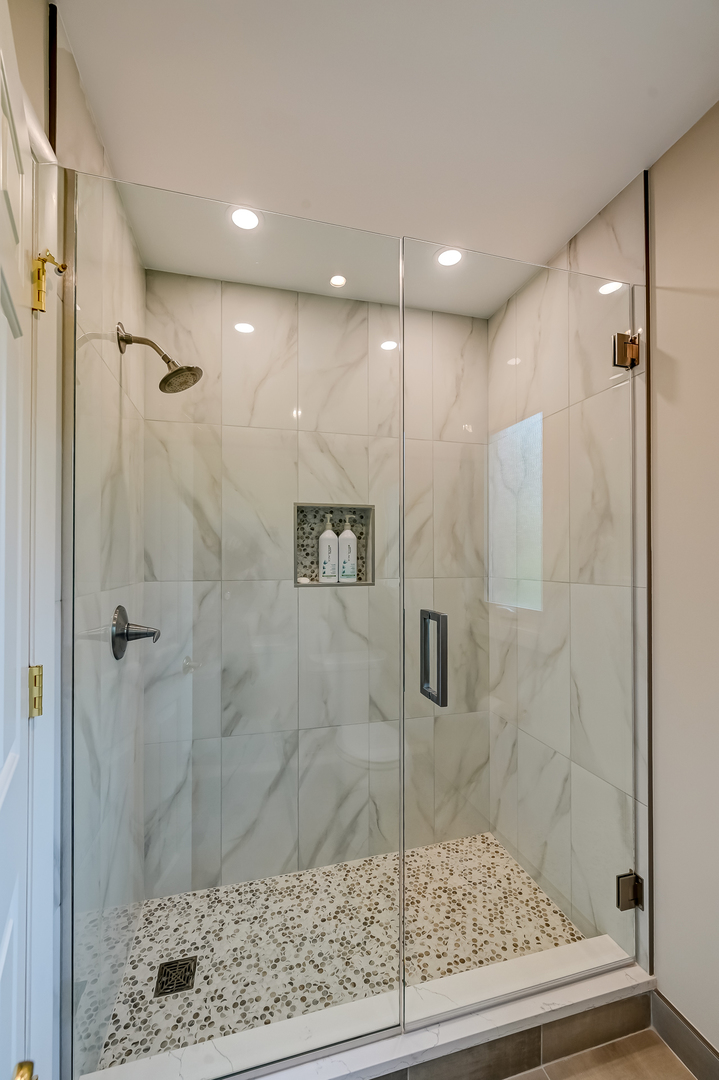 11516 Burr Oak Lane