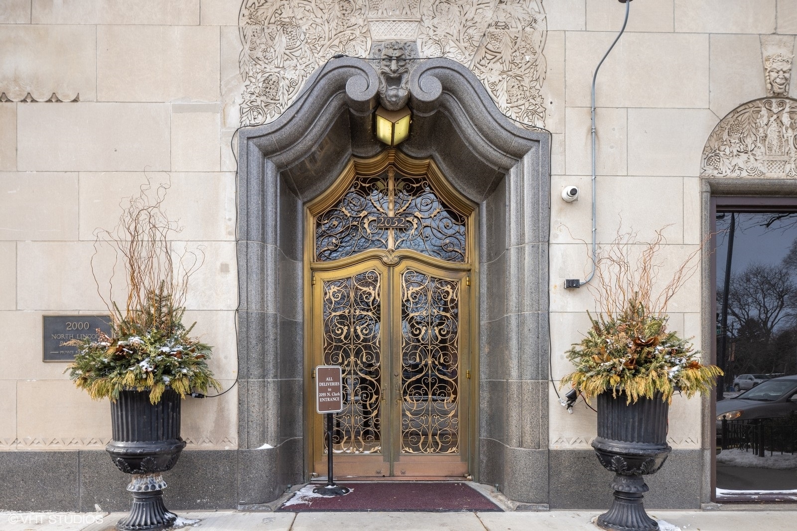 2000 N Lincoln Park West Unit: 1612