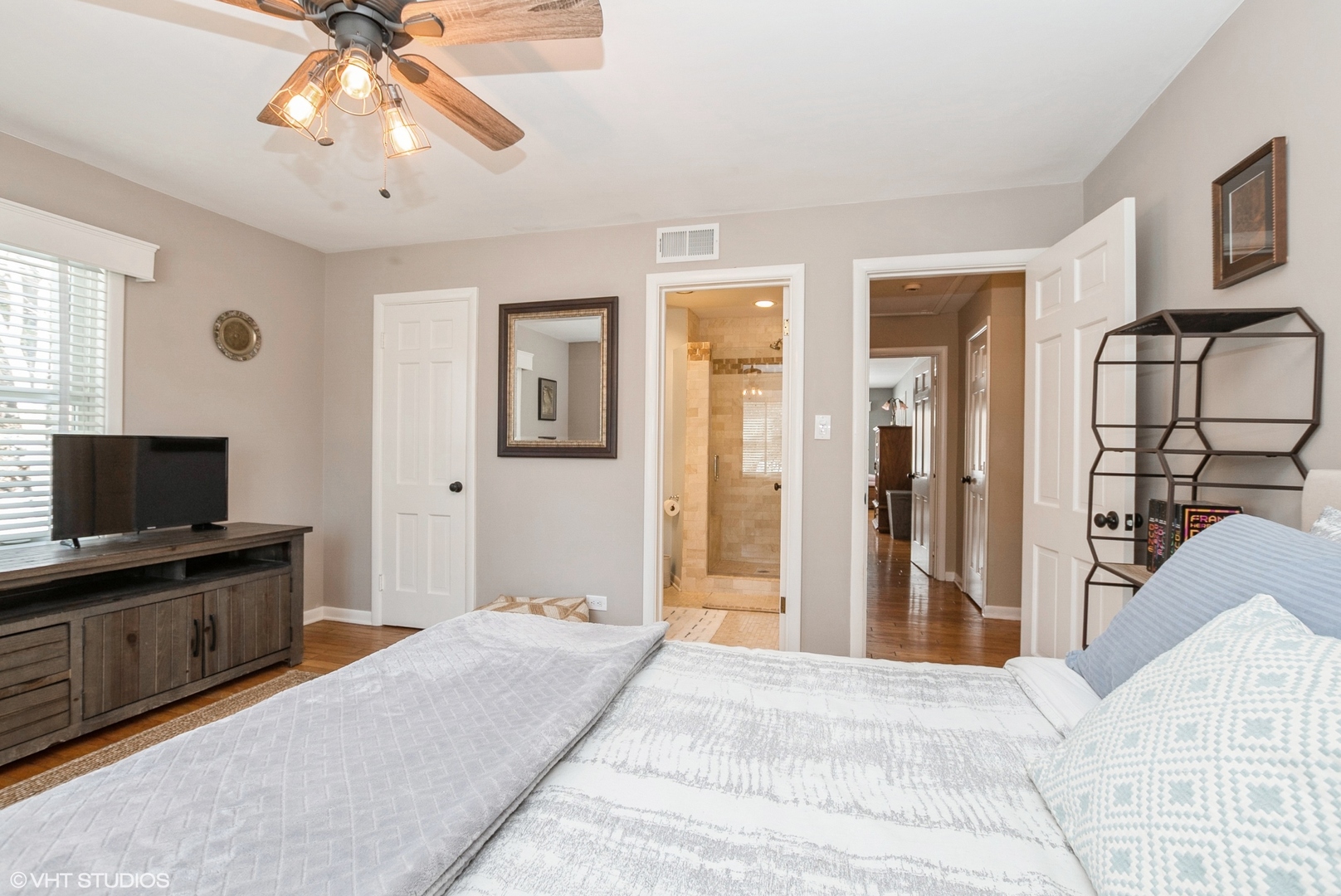 6401 Blackhawk Trail