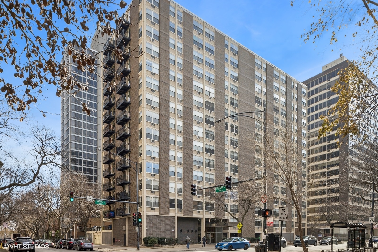 3033 N Sheridan Road Unit: 909