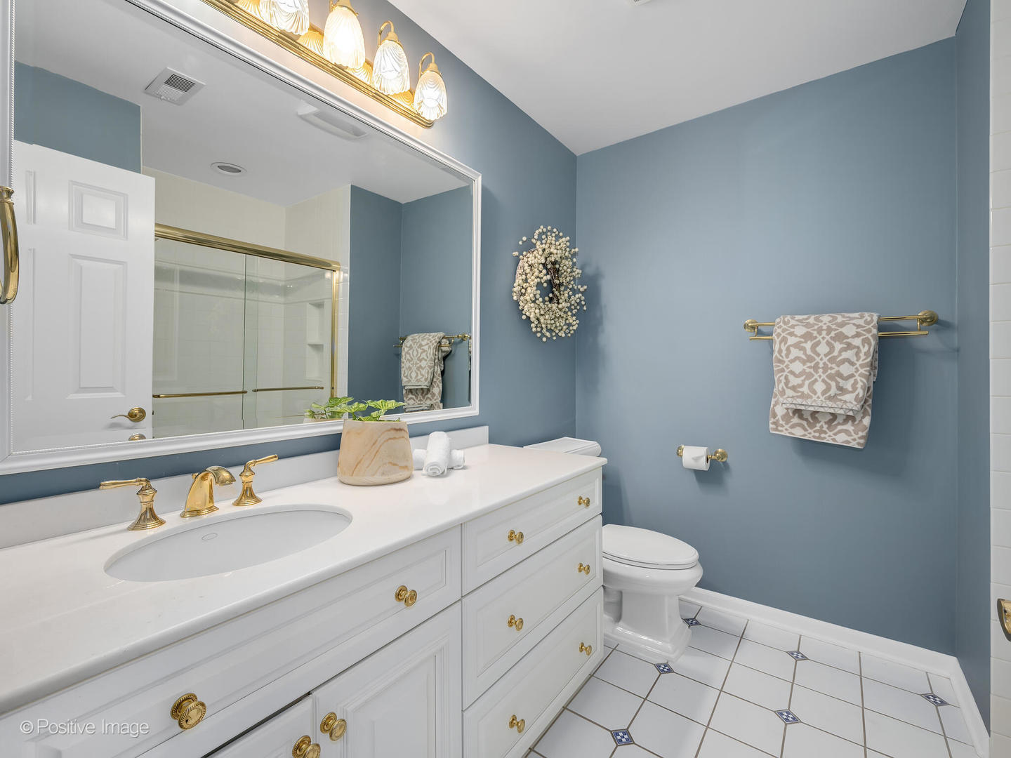 413 W 9th Street
