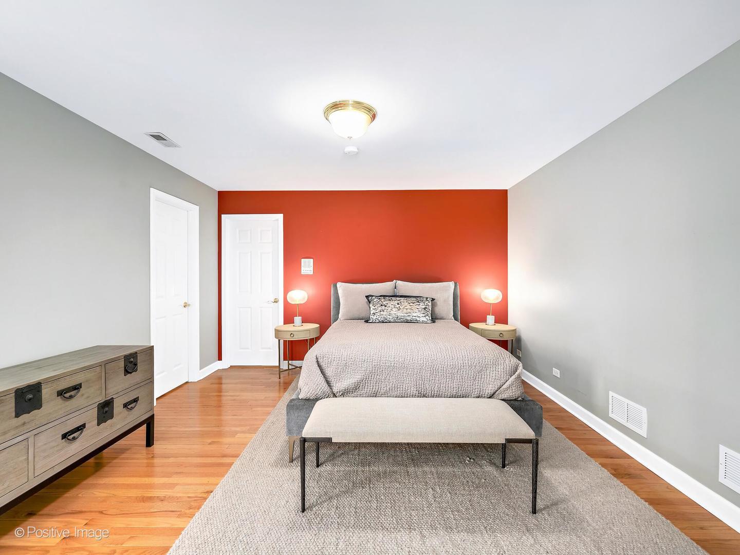 413 W 9th Street
