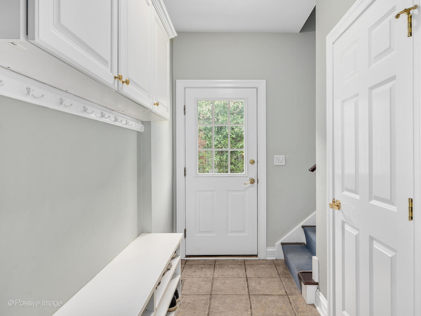 413 W 9th Street
