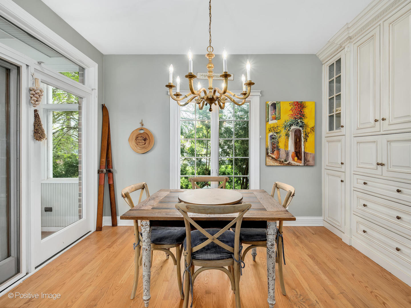 413 W 9th Street