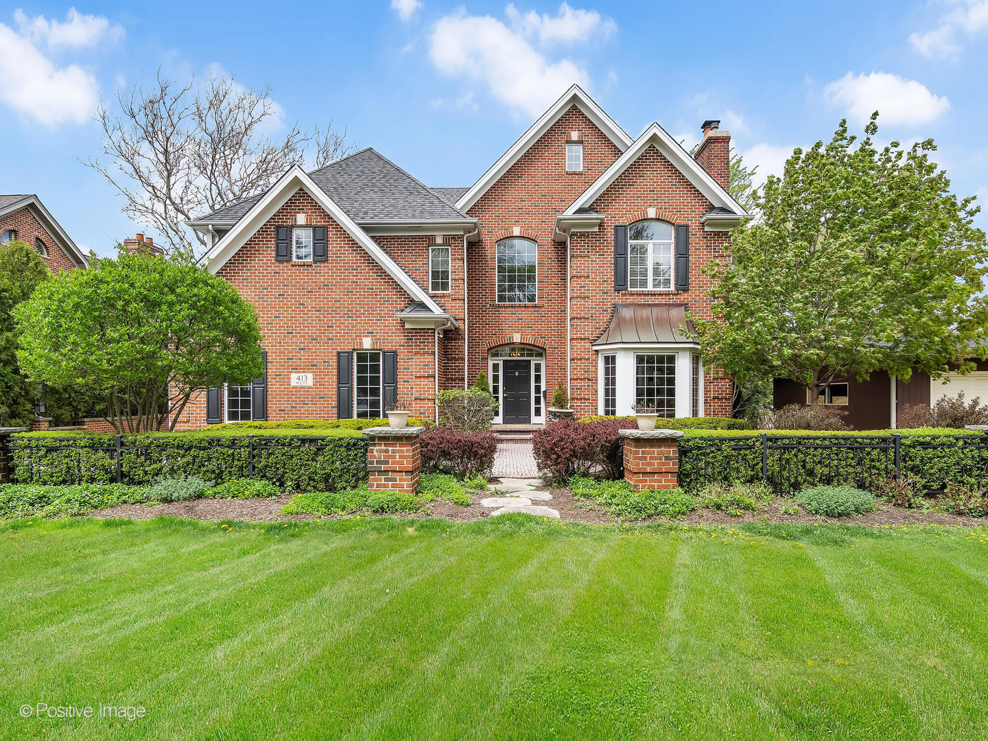 413 W 9th Street