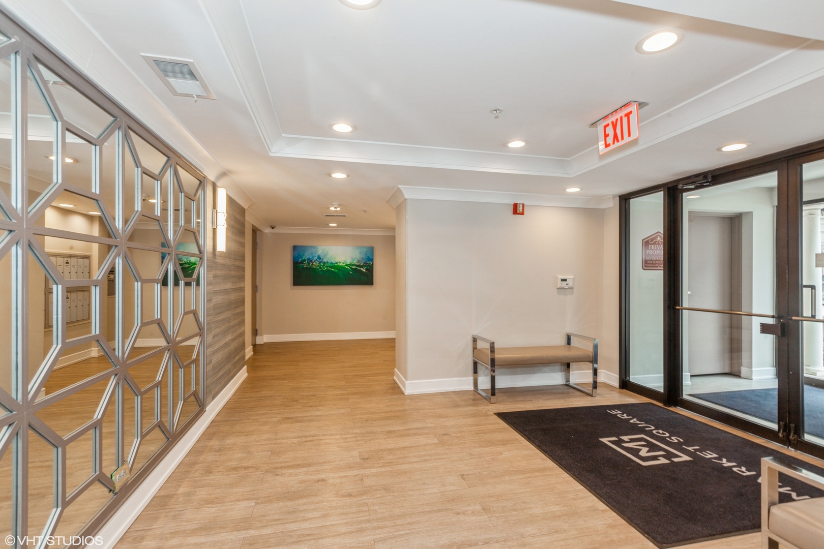 200 N ADDISON Avenue Unit: 304