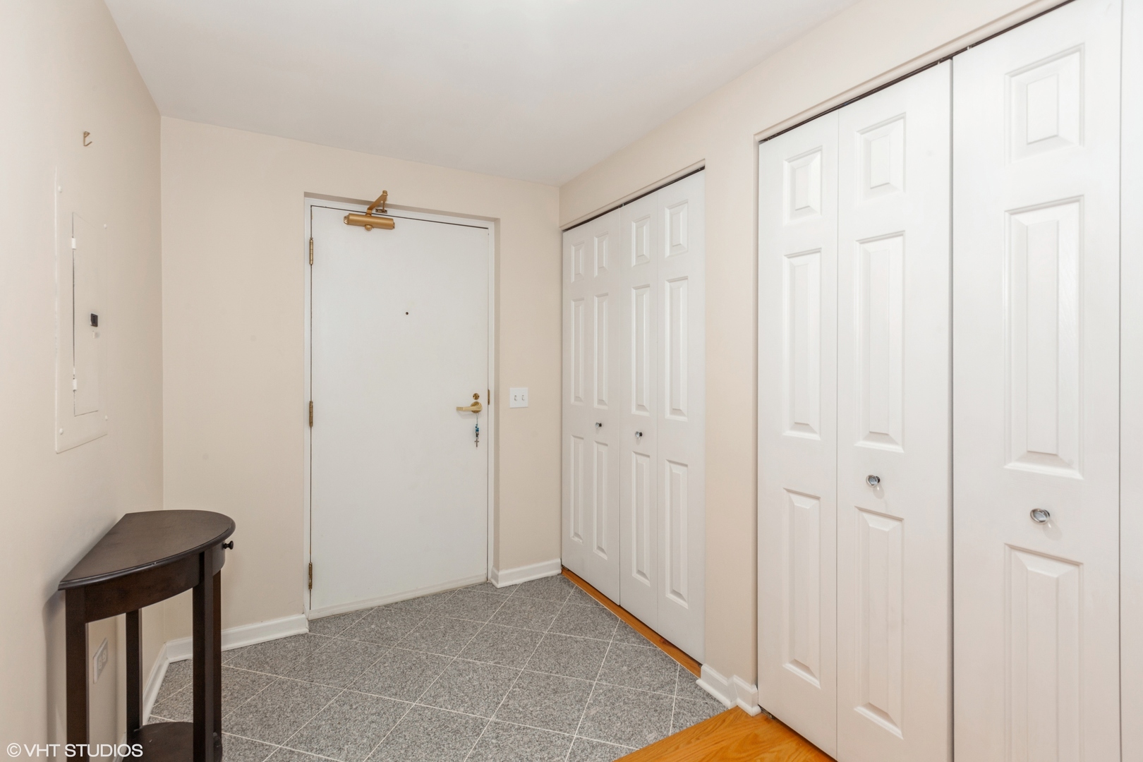 200 N ADDISON Avenue Unit: 304